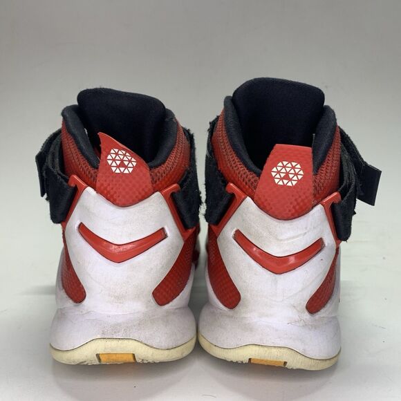 Nike LeBron Mens Size 9.5 Soldier 9 University Red Basketball - Picture 6 of 10
